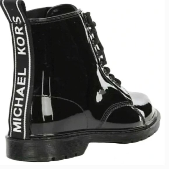 NIB Michael Kors Tavie Women’s RainBootie Black Waterproof Ankle Boots - Picture 2 of 3